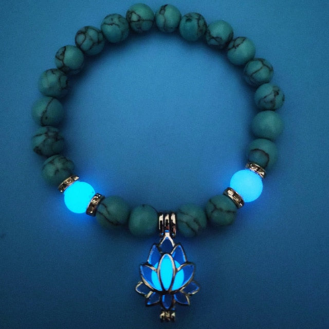 1pcs Creative DIY Animal Magic Tricks Super Sprouting Surprise Girl Magic Bracelet Child Christmas Gifts