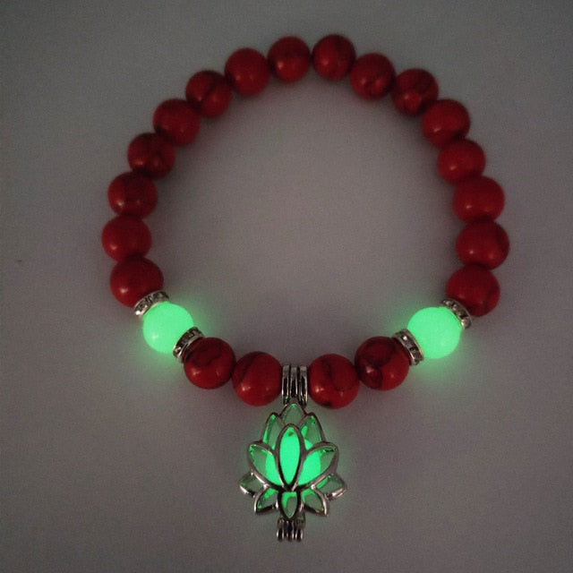 1pcs Creative DIY Animal Magic Tricks Super Sprouting Surprise Girl Magic Bracelet Child Christmas Gifts